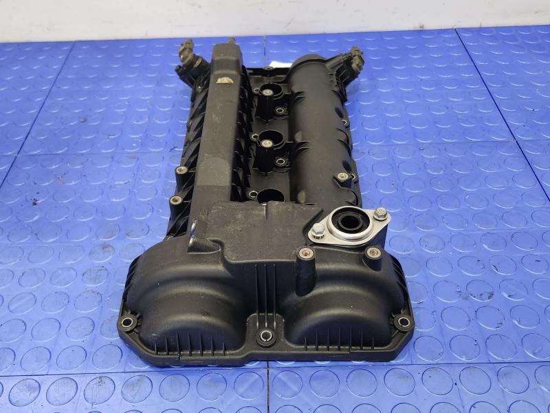 2016 Kia Sorento Valve Cover