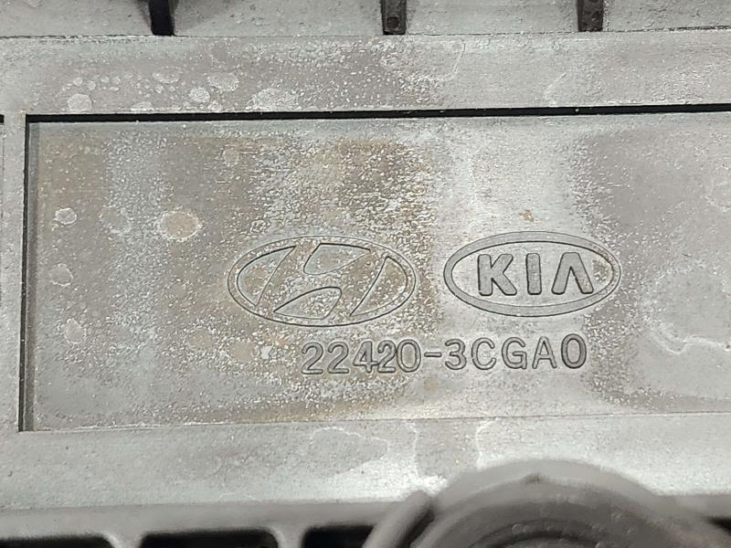 2016 Kia Sorento Valve Cover