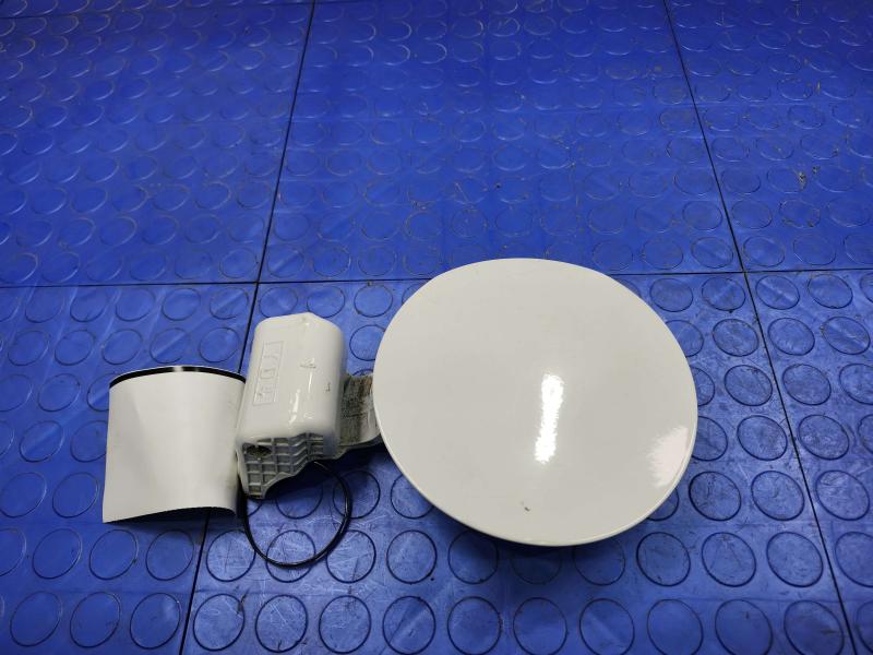 2015-2016 Kia Forte Sedan Fuel Fill Door Gas Flap White UD OEM 69510A7001