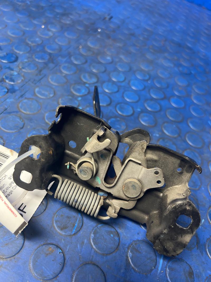 2007 - 2017 Jeep Patriot Hood Latch Assembly w/o Remote Start OEM 4589801AA