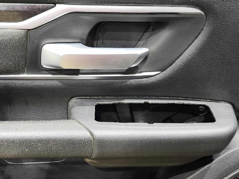 2019 Ram 1500 Front Door Trim Panel
