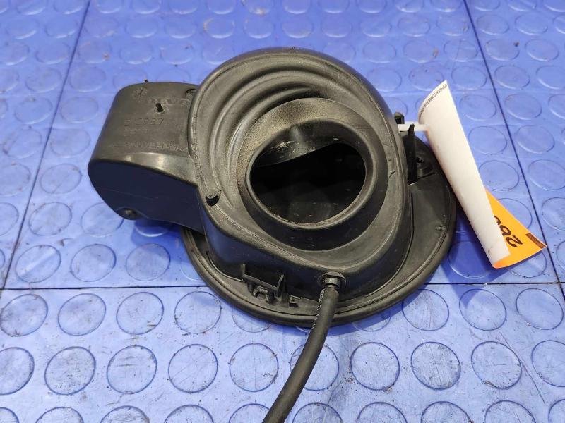 2012 Volvo XC60 Fuel Tank Door