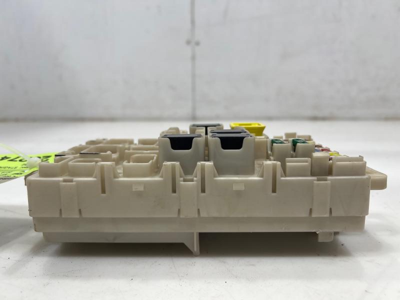 2015 - 2019 Mitsubishi Mirage Anti Theft Module Junction Block OEM 8637B982