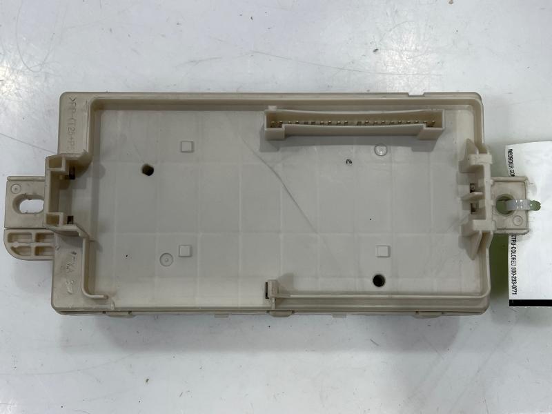 2015 - 2019 Mitsubishi Mirage Anti Theft Module Junction Block OEM 8637B982