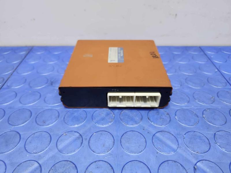 2007-2009 Lexus RX400H Temperature Control Module Genuine OEM 8865048141