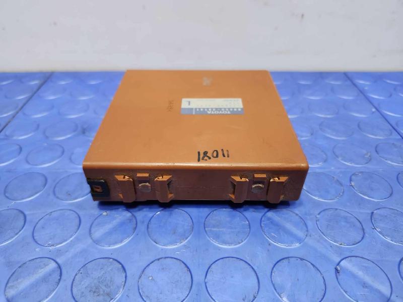2007-2009 Lexus RX400H Temperature Control Module Genuine OEM 8865048141