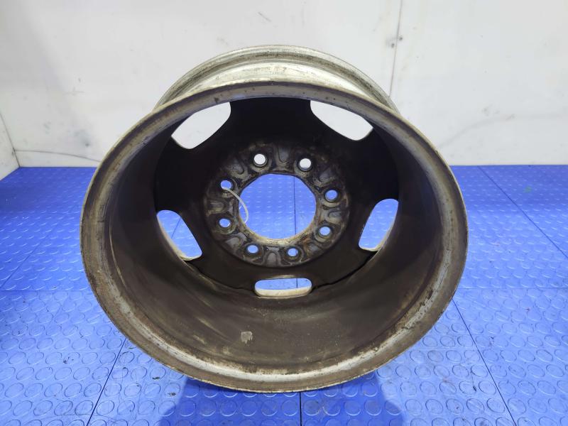 2017 Chevrolet Silverado 2500 Wheel