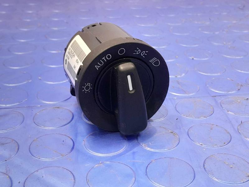 2021 Dodge Charger Headlight Switch (Dash Mtd)
