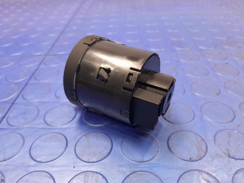 2021 Dodge Charger Headlight Switch (Dash Mtd)