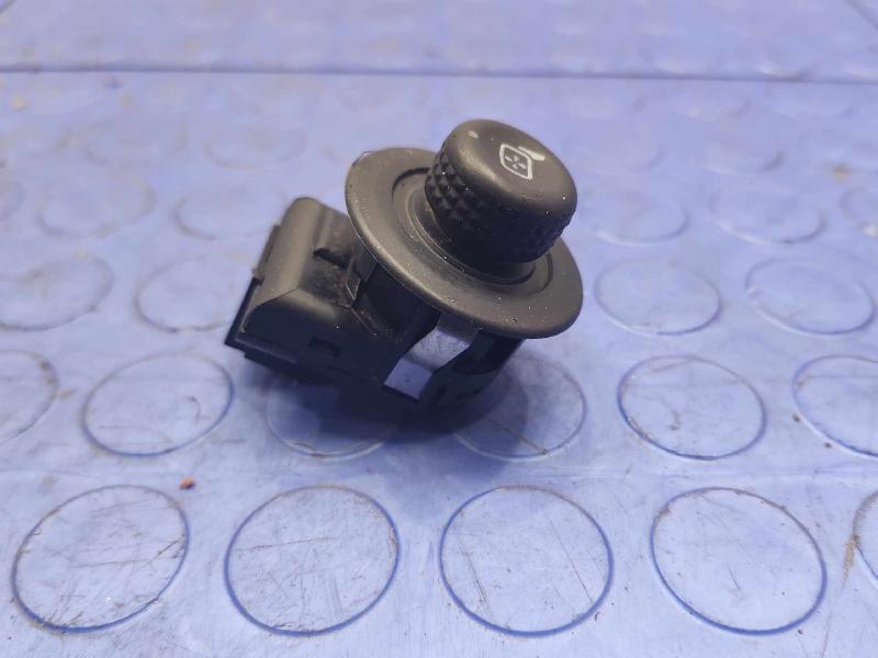 2009 Ford F-150 Door Switch Front