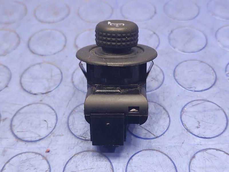 2009 Ford F-150 Door Switch Front