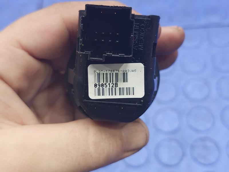 2009 Ford F-150 Door Switch Front