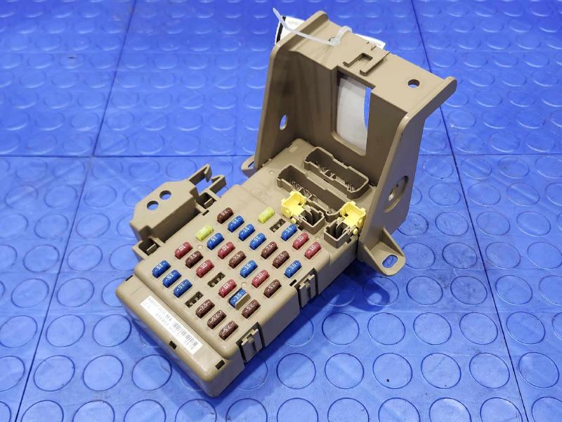 2013-2015 Subaru XV Crosstrek Cabin Fuse Box Junction Block OEM 82201FJ110
