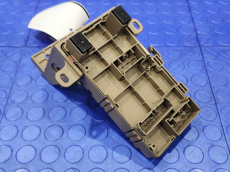 2013-2015 Subaru XV Crosstrek Cabin Fuse Box Junction Block OEM 82201FJ110