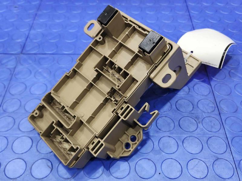 2013-2015 Subaru XV Crosstrek Cabin Fuse Box Junction Block OEM 82201FJ110