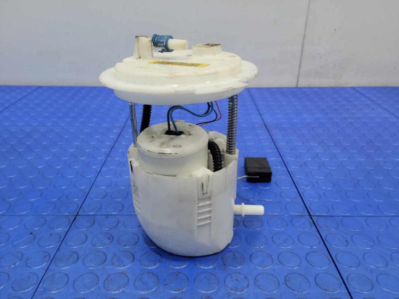 2007-2017 Jeep Patriot  Compass 4WD Fuel Pump Assembly Genuine OEM 05105075AD