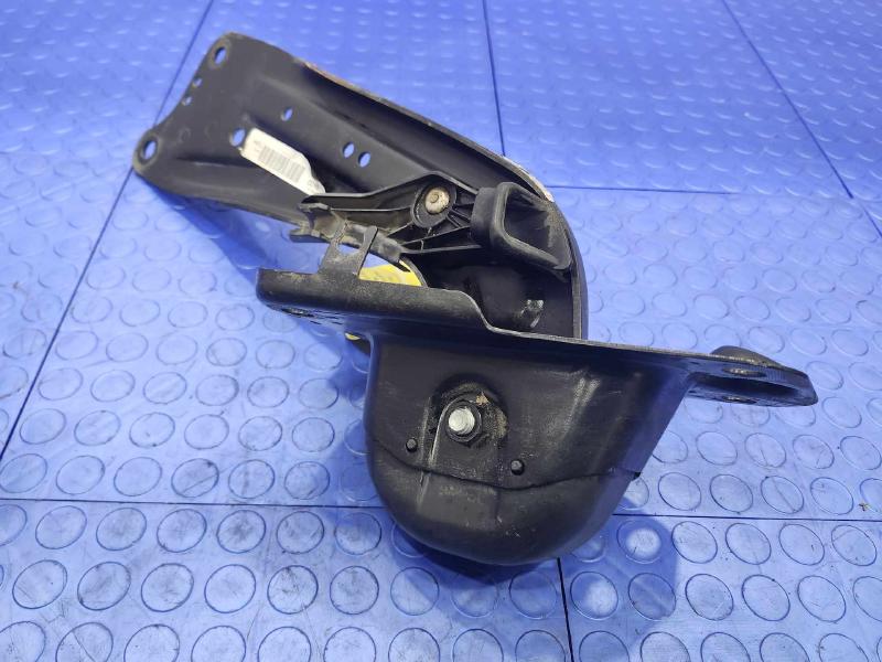 2015 Volkswagen Golf Lower Control Arm Rr