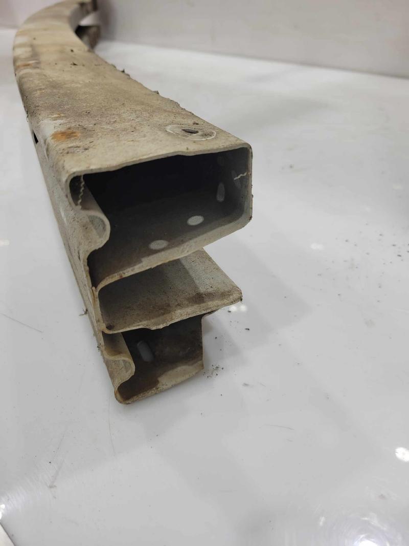 2014 Chrysler 300 Rear Bumper Reinforcement