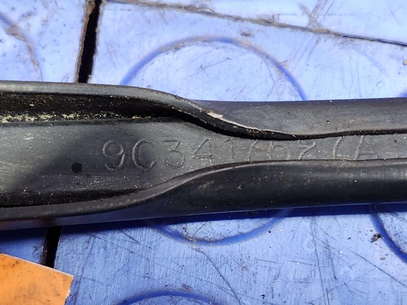 2012 Ford F-250 Super Duty Wiper Arm