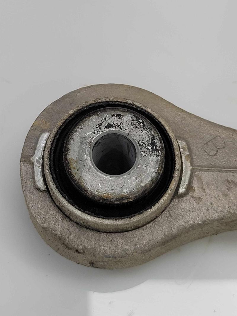 2014 Chrysler 300 Lower Control Arm Rr