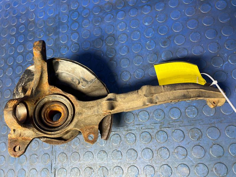 1986 1987 Honda Accord Front Spindle Knuckle with Hub LH Driver Side OEM 51215SE0903