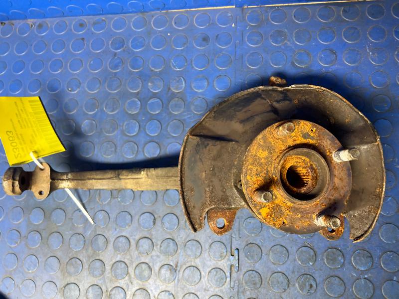 1986 1987 Honda Accord Front Spindle Knuckle with Hub LH Driver Side OEM 51215SE0903