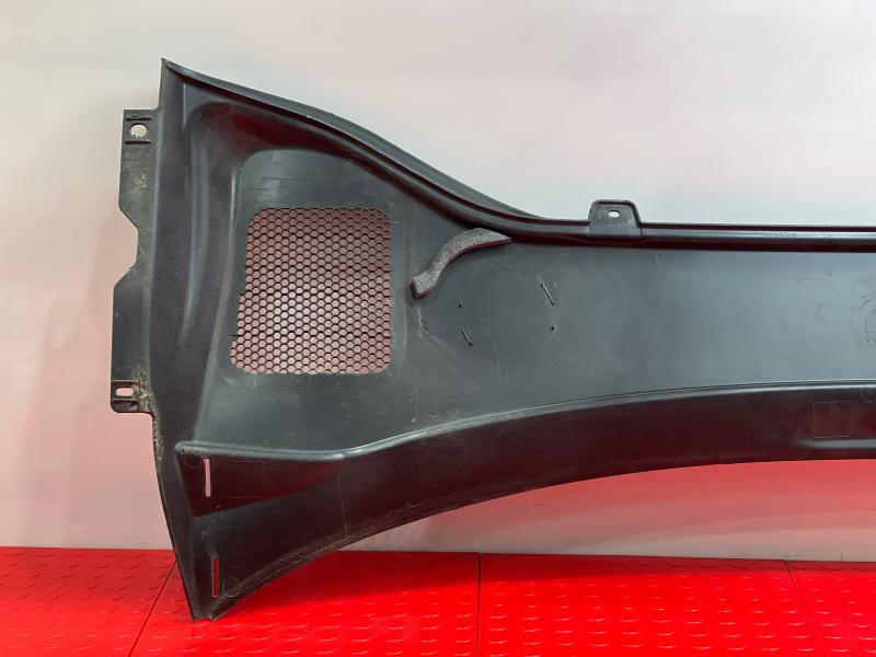 2011-2018 Volvo S60 Cowl Grille Cover Panel Air Inlet Genuine OEM 31402672