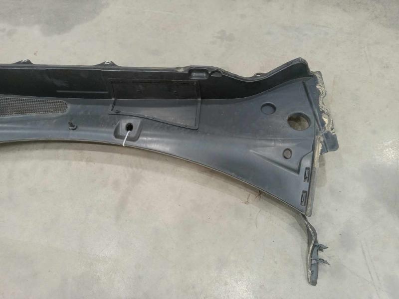 2016-2025 Volvo XC90 Windshield Cowl Panel Cover Grille Air Inlet OEM 31424477