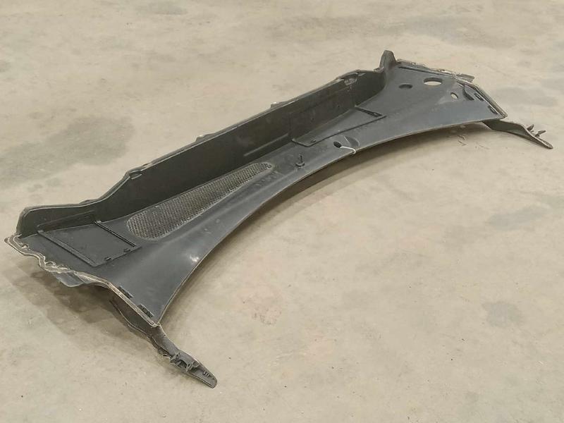 2016-2025 Volvo XC90 Windshield Cowl Panel Cover Grille Air Inlet OEM 31424477