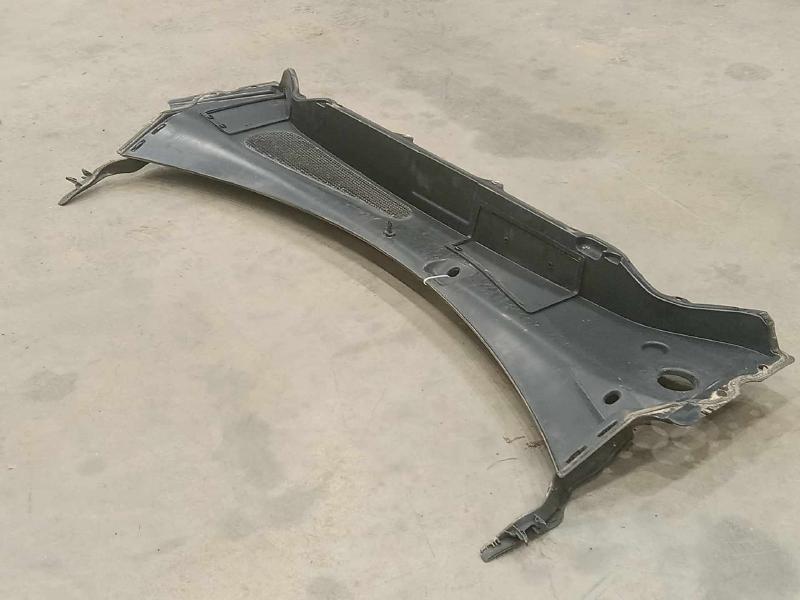 2016-2025 Volvo XC90 Windshield Cowl Panel Cover Grille Air Inlet OEM 31424477