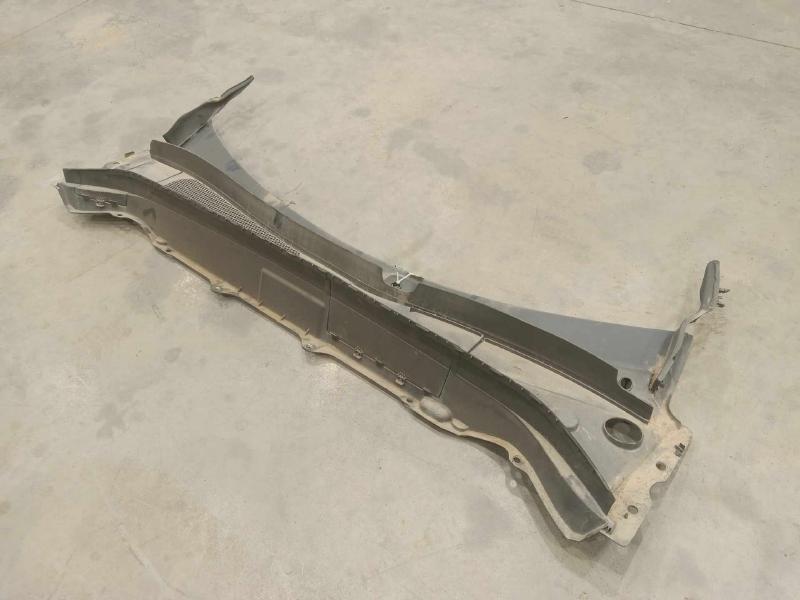 2016-2025 Volvo XC90 Windshield Cowl Panel Cover Grille Air Inlet OEM 31424477