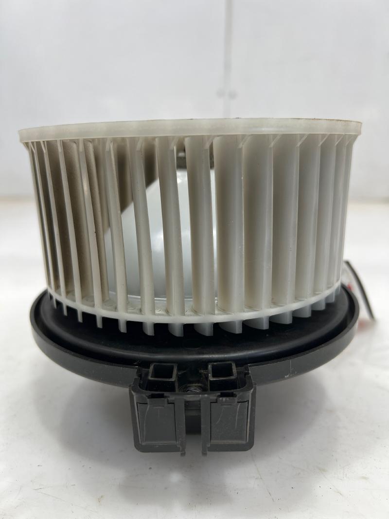 2013 - 2017 Subaru XV Crosstrek Heater AC Blower Motor Assembly OEM 72223FJ000