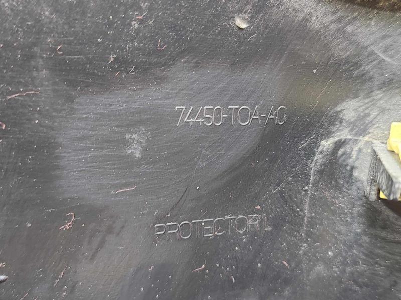 2014 Honda CR-V Wheel Opening Moulding