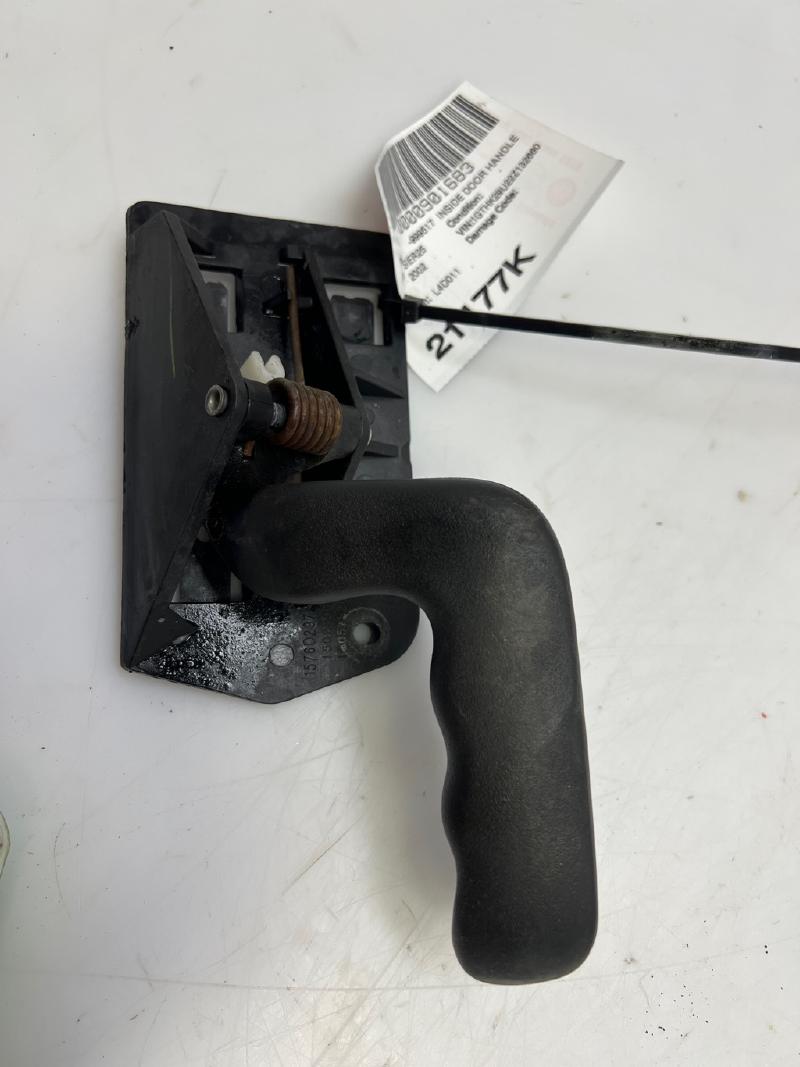 2002 GMC Sierra 2500 Inside Door Handle