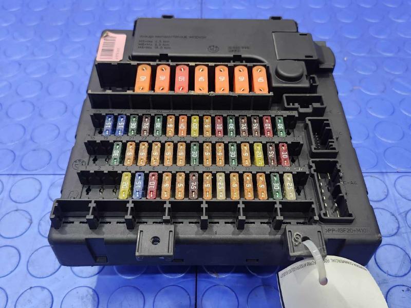 2003-2008 BMW Z4 Trunk Fuse Box Relay Junction Block Genuine OEM 61148384629