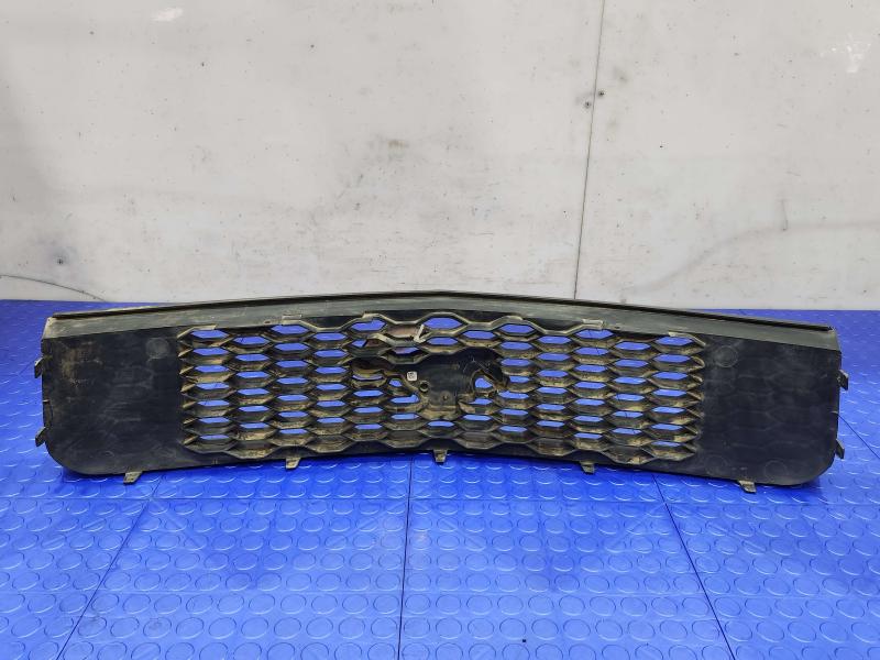 2006 Ford Mustang Grille