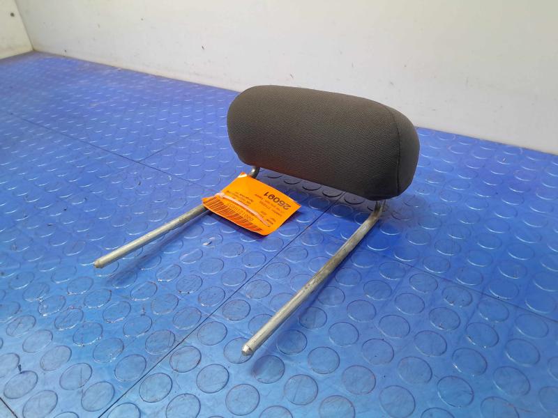 2005 Ford Explorer Headrest