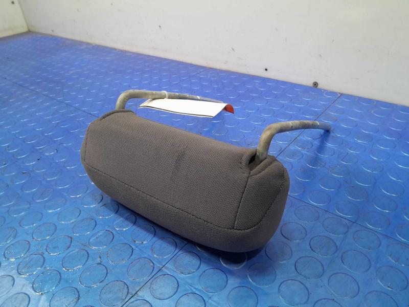 2005 Ford Explorer Headrest