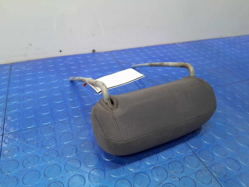 2005 Ford Explorer Headrest