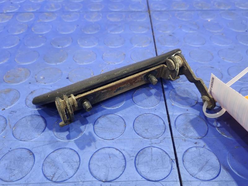 1992 Isuzu NPR Outside Door Handle