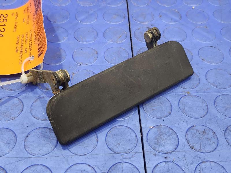1992 Isuzu NPR Outside Door Handle