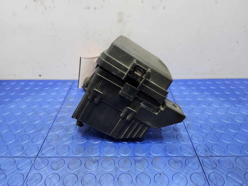 2018-2019 Kia Rio Engine Fuse Box Relay Junction Block Genuine OEM 91205-H9520