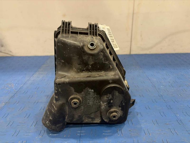 2007 Toyota RAV4 Air Cleaner