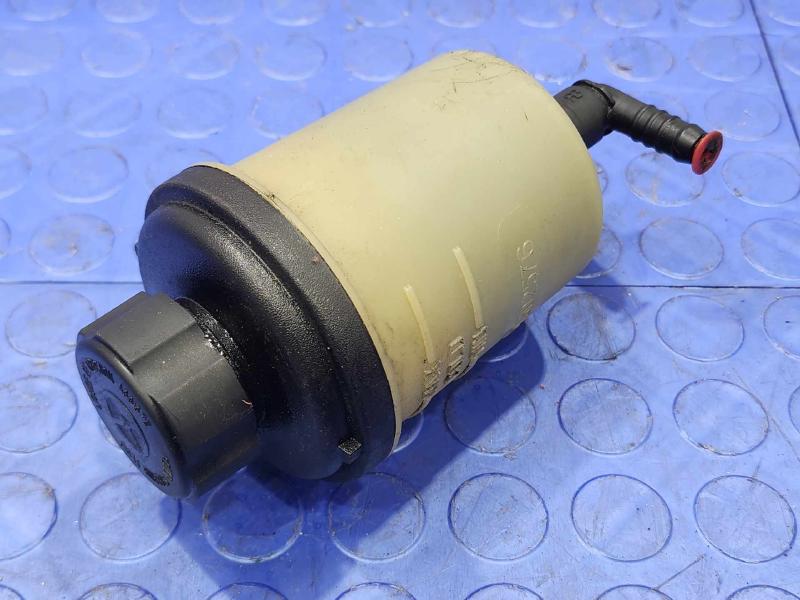 2011-2017 Volvo XC60 Remote Power Steering Oil Reservoir OEM 31302576