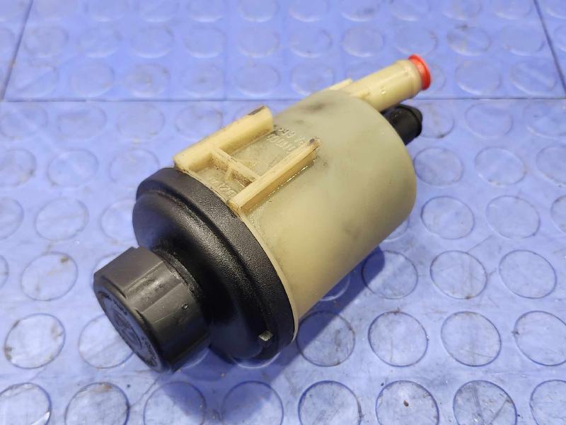 2011-2017 Volvo XC60 Remote Power Steering Oil Reservoir OEM 31302576
