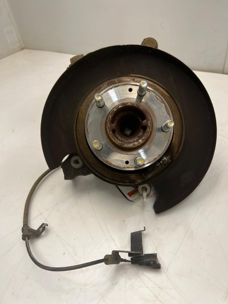 2016 Kia Sedona Rear Knuckle/Stub Axle