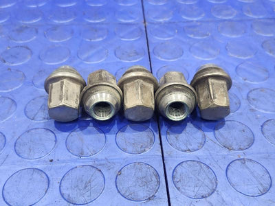 2017 Chevrolet Malibu Lug Nuts
