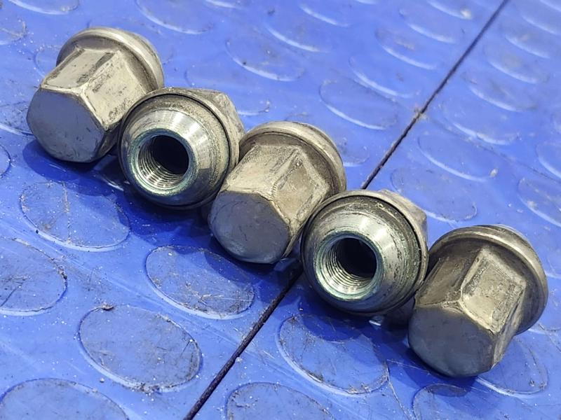 2017 Chevrolet Malibu Lug Nuts