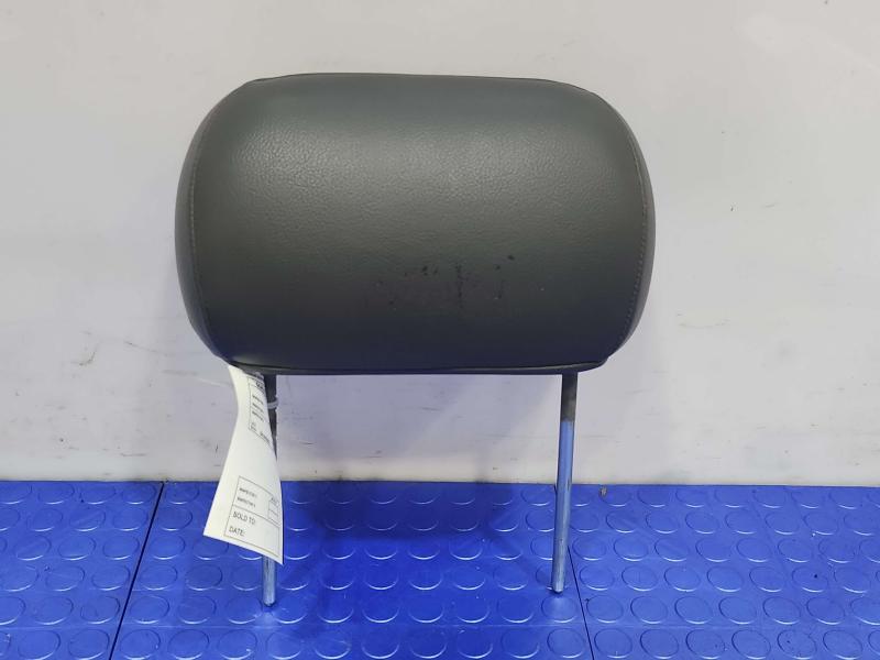 2004 Ford Explorer Headrest