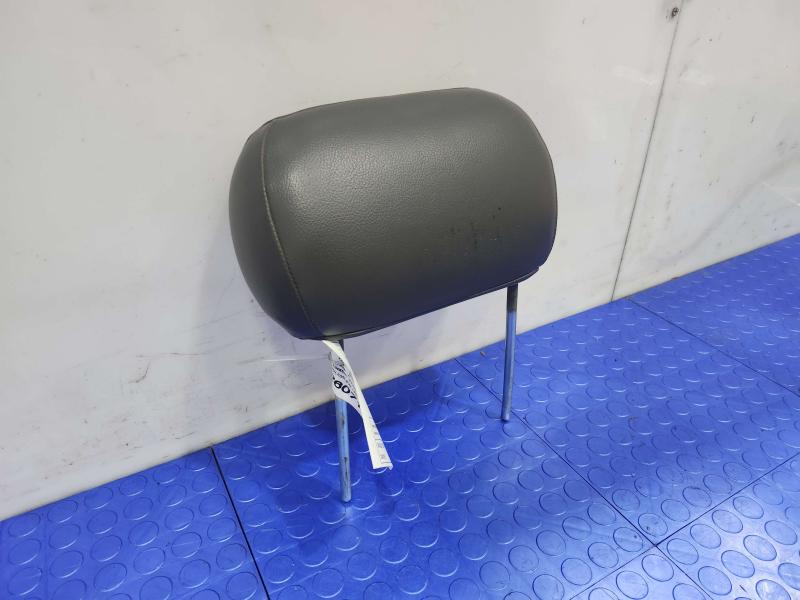 2004 Ford Explorer Headrest